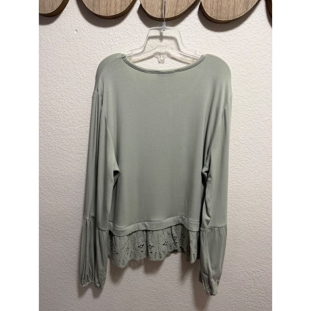 CUPIO Blush Green Blouse Size L - Picture 3 of 4